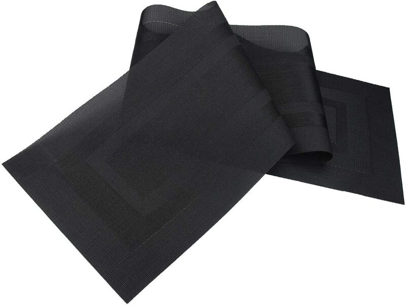 PIGCHCY Placemats with Matching Table Runner