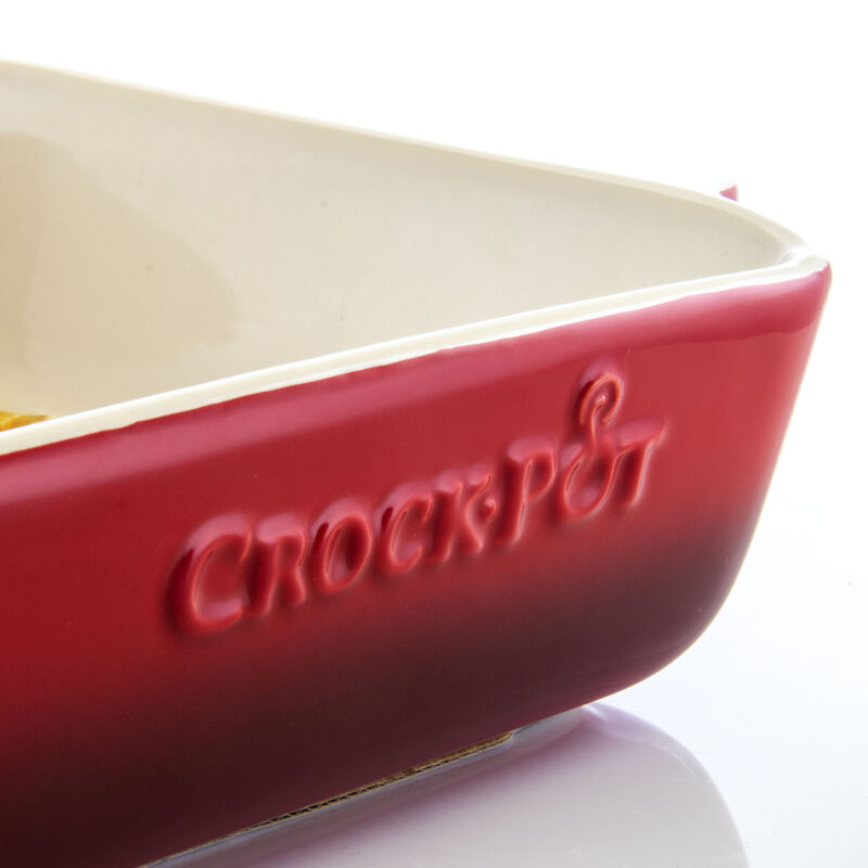 Crock Pot Artisan 4 Quart Stoneware Bake Pan in Red