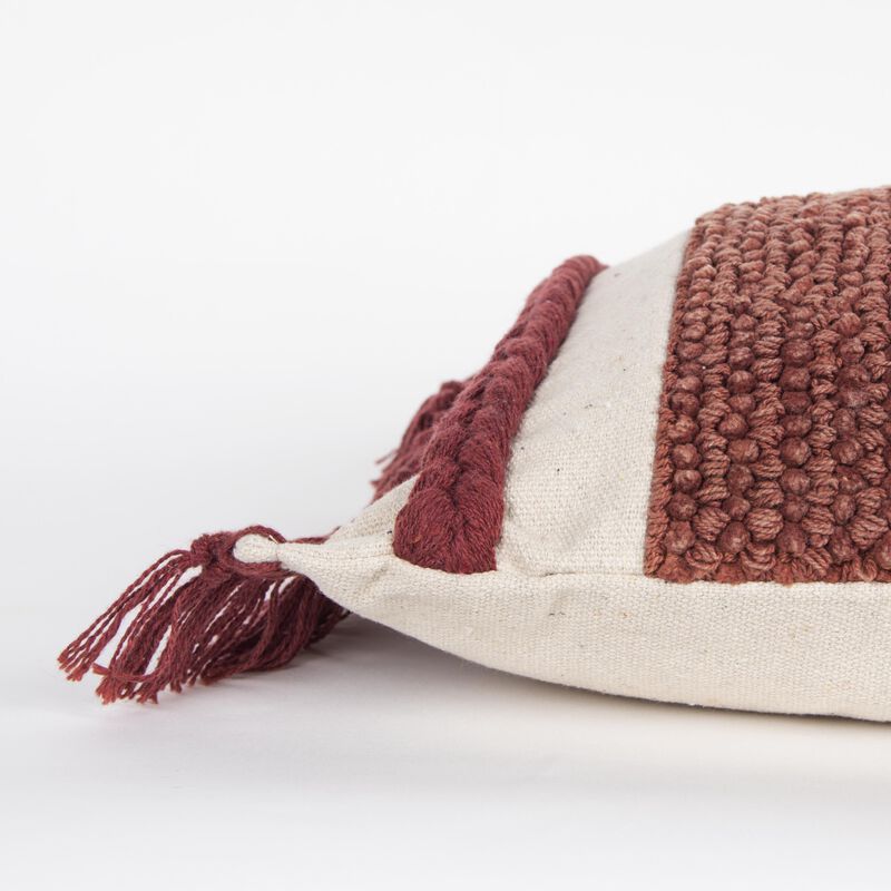 T17543 Pillow