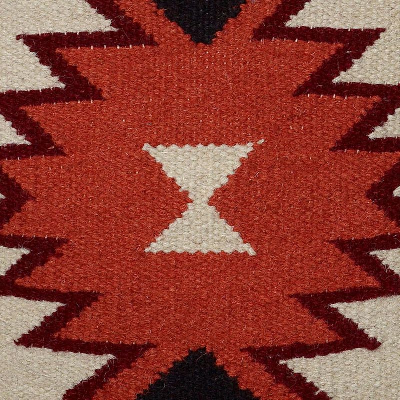 T05821 Pillow