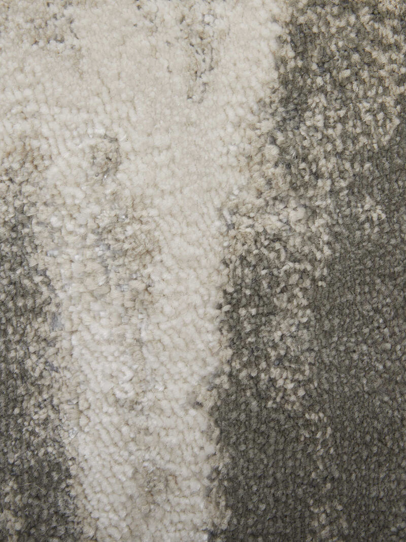 Micah 39LQF 8' x 10' Gray/Taupe/Ivory Rug
