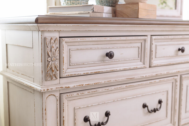 Realyn Dresser