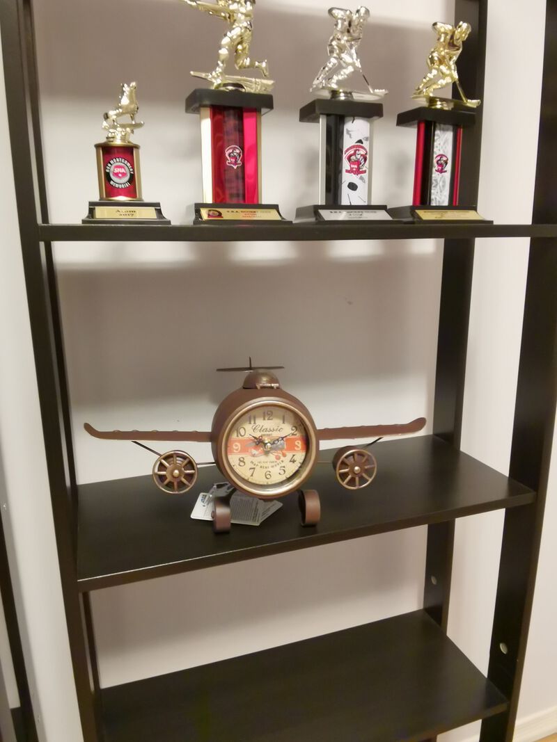 RUSTIC VINTAGE AIRPLANE TABLE CLOCK