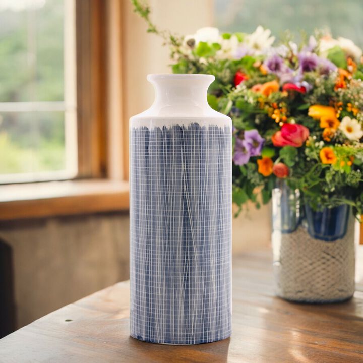 Vase – Elegant Decorative Container for Flowers and Home Accents