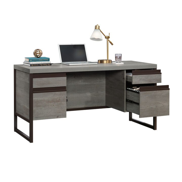 Manhattan Gate Computer Desk
