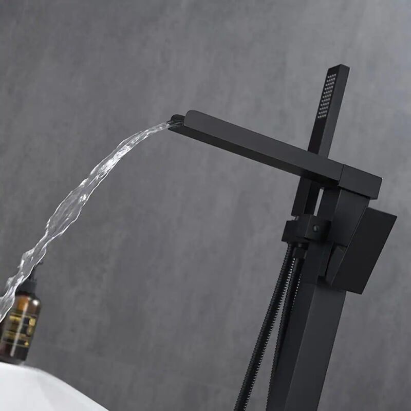 1-Handle Freestanding Bathtub Faucet With Hand Shower, Matte Black