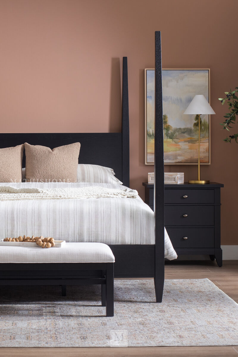 Traditions Queen Poster Bed