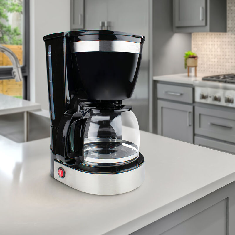 Brentwood 10 Cup 800 Watt Coffee Maker in Black