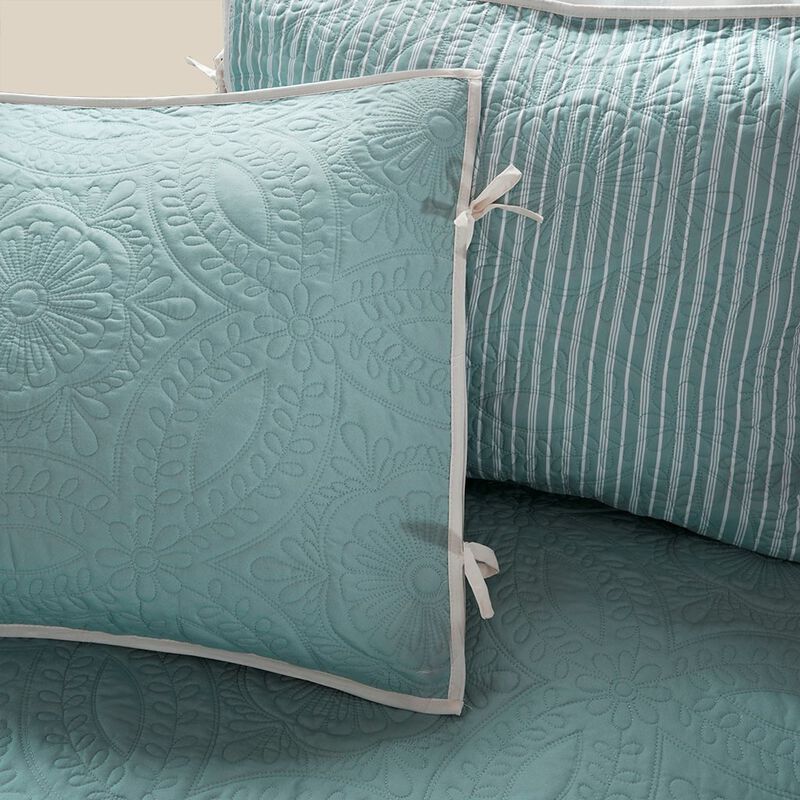 Gracie Mills Shirley 6-Piece Reversible Daybed Cover Set