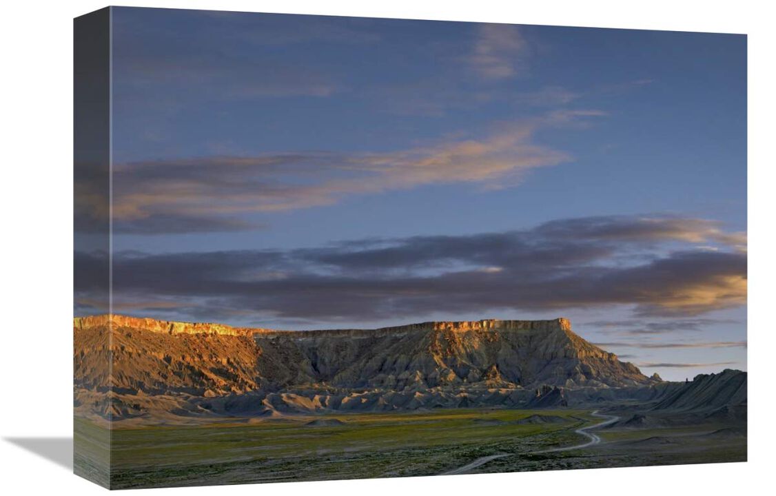 North Caineville mesa near Capitol Reef National Park, Utah-Canvas Art-16x12