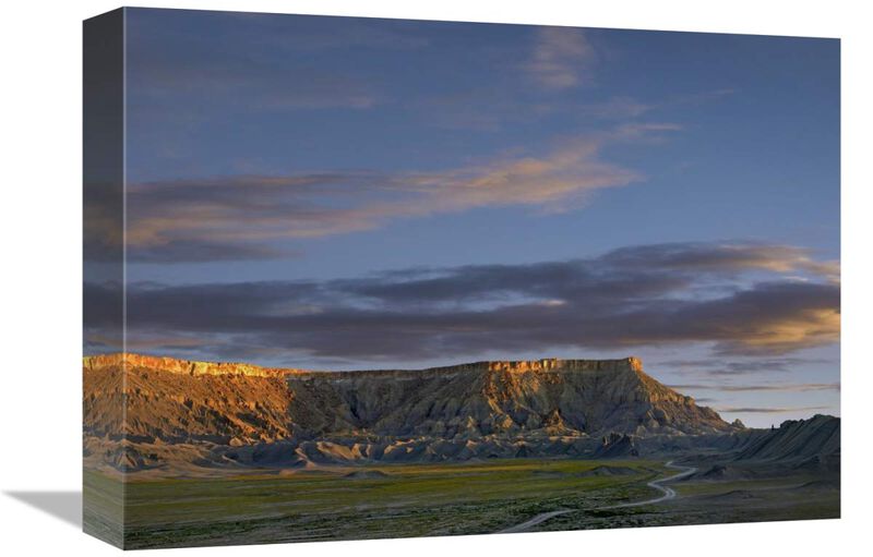 North Caineville mesa near Capitol Reef National Park, Utah-Canvas Art-16x12